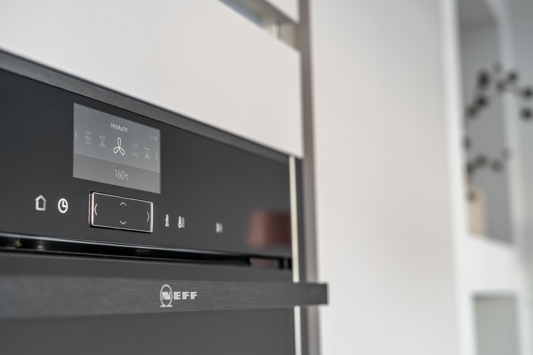 Strakke moderne woonkeuken | Koopman Keukendesign