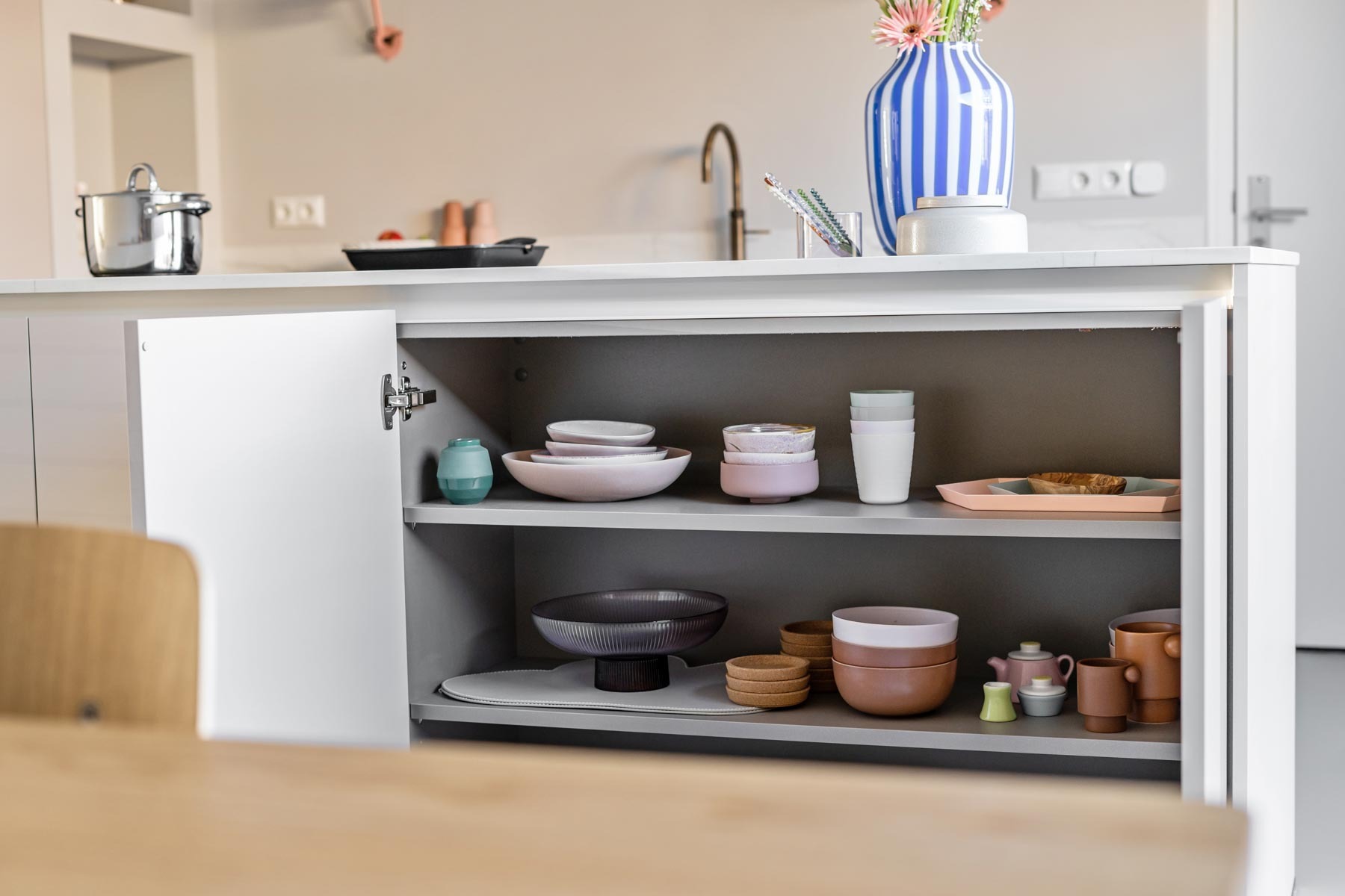 Strakke moderne woonkeuken | Koopman Keukendesign