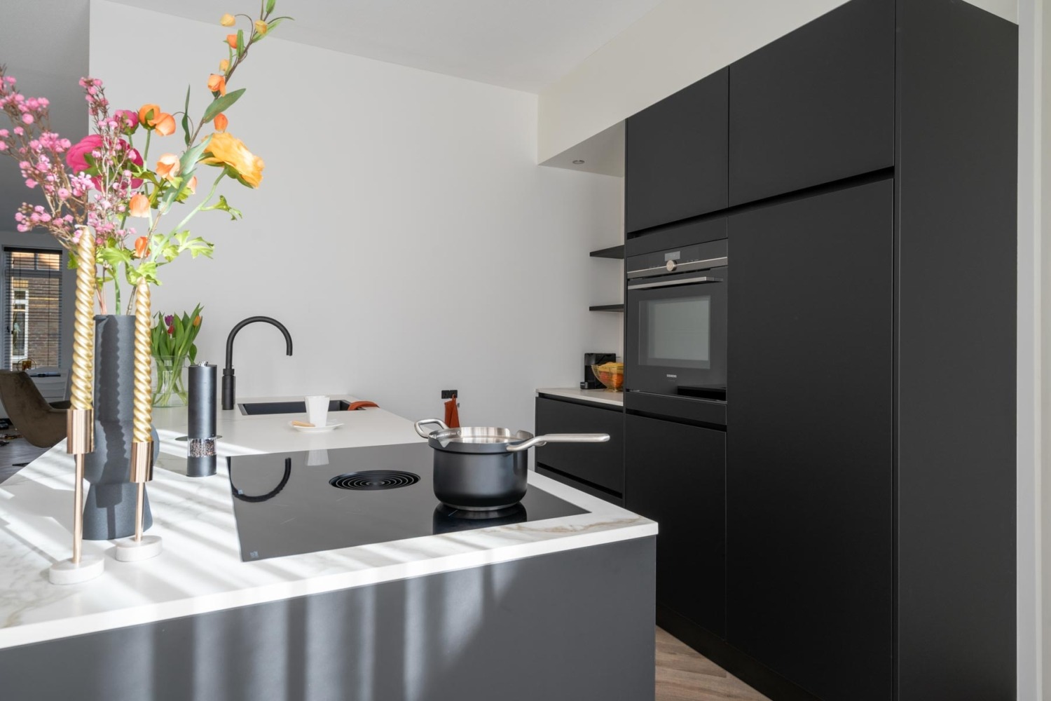 Strakke Zwarte Keuken | Koopman Keukendesign